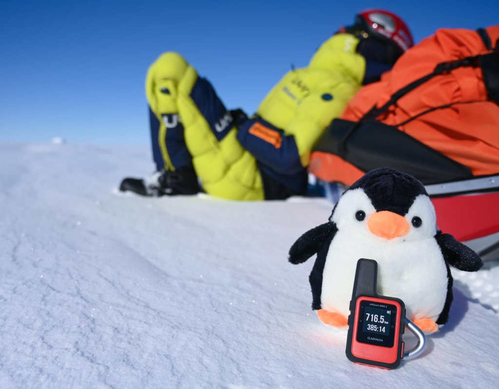 Omar Di Felice Antartide km percorsi pinguino portafortuna